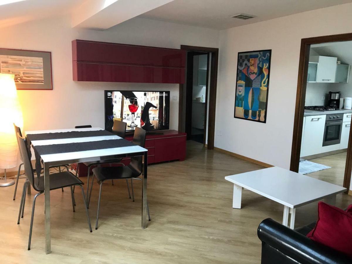 شقة Casa Nika ريفا ديل غاردا المظهر الخارجي الصورة